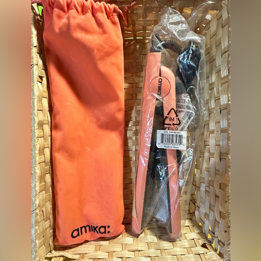 amika Strand Perfect Ceramic Styler